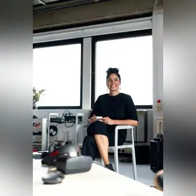 邹野敏
